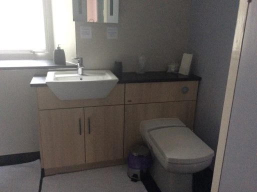 Room 1 bathroom